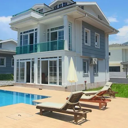 Alloggio in famiglia Oludeniz With Private Pool Fethiye